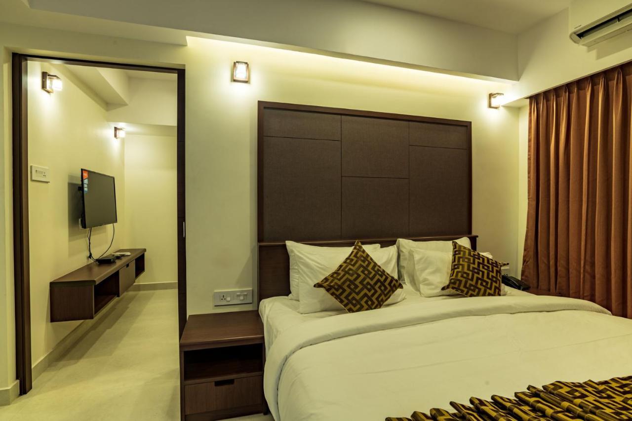 Arctic Hotel Kochi Exterior foto