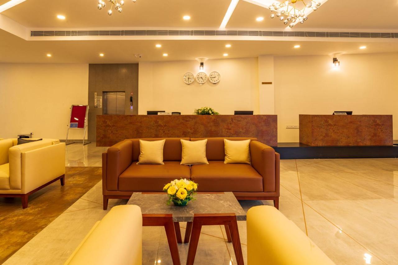 Arctic Hotel Kochi Exterior foto