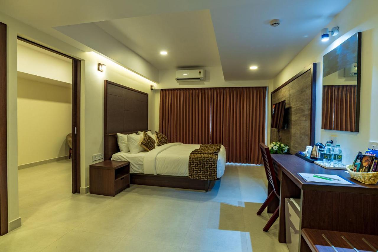 Arctic Hotel Kochi Exterior foto