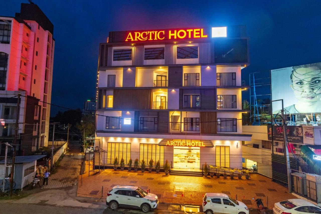 Arctic Hotel Kochi Exterior foto